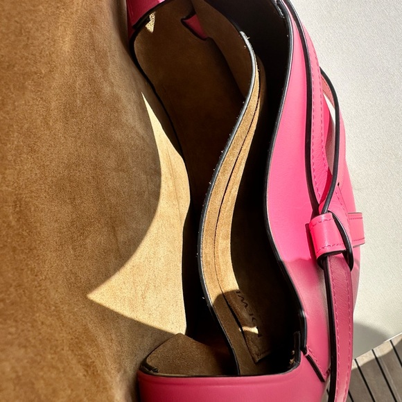 Loewe dual gate crossbody bag in pink and white - Picture 11 of 16